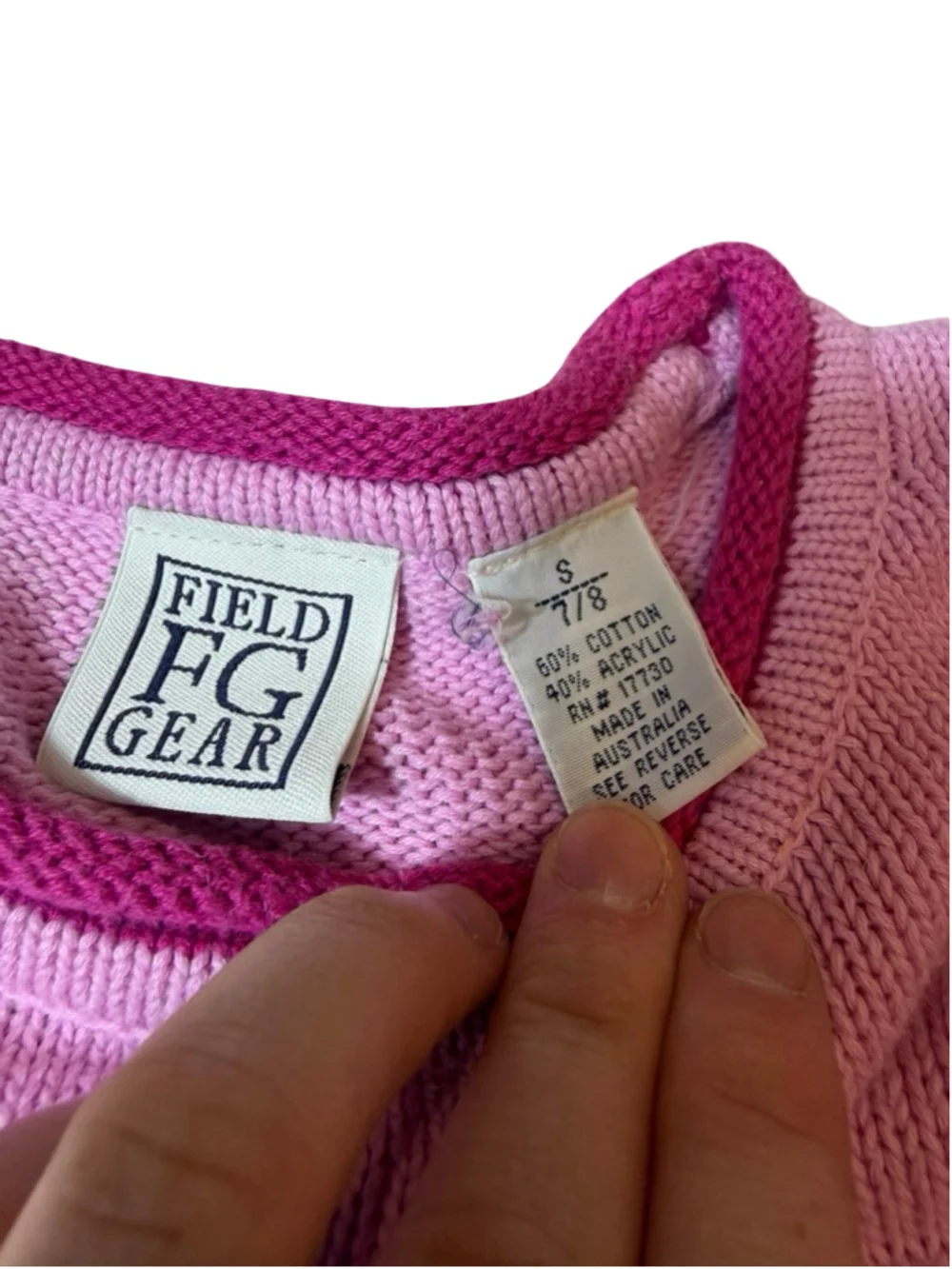 Vintage 90s Field Gear Girls 7/8 Pink Cotton Flower Heart Knit Sweater